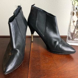 DANIBLACK BLACK BOOTIE WITH GOLD HEEL ACCENT